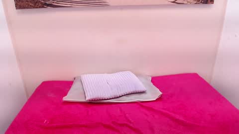 Snapshot of melisa_torrez chatting on 01-18-25, 05:37 melisa online show from 01-18-25, 05:37