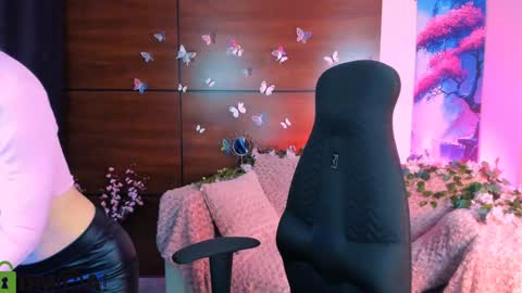 Melisa online show from 01-04-25, 08:59