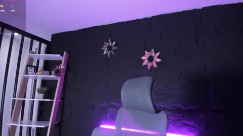 Melissa online show from 10-02-25, 02:02