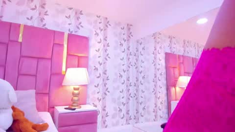 Meli online show from 10-25-25, 03:03