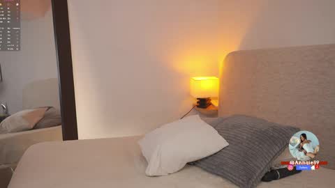 Snapshot of melisalopezz chatting on 05-12-26, 12:46 On vacation until Monday online show from 05-12-26, 12:46