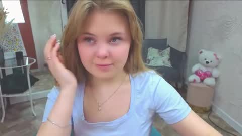 Sophia online show from 12-04-25, 11:08