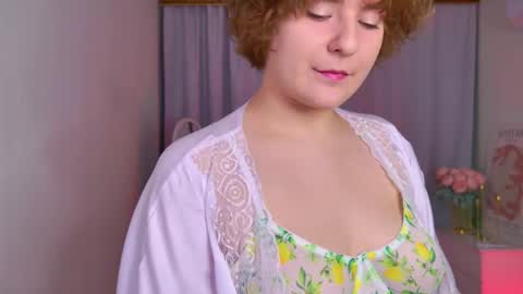 Melissa online show from 12-04-25, 06:12