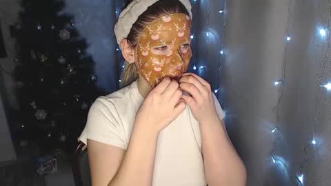 Snapshot of melissa__ray chatting on 12-29-24, 07:32 Melissa Ray online show from 12-29-24, 07:32