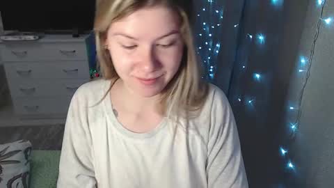 Snapshot of melissa__ray chatting on 01-13-25, 02:18 Melissa Ray online show from 01-13-25, 02:18