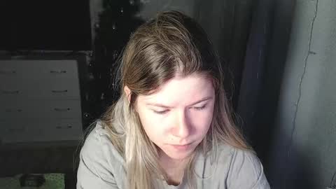 Snapshot of melissa__ray chatting on 01-15-25, 07:34 Melissa Ray online show from 01-15-25, 07:34