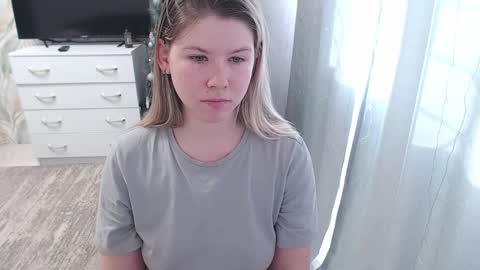 Snapshot of melissa__ray chatting on 01-23-25, 08:36 Melissa Ray online show from 01-23-25, 08:36