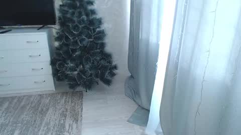 Snapshot of melissa__ray chatting on 01-27-25, 06:41 Melissa Ray online show from 01-27-25, 06:41