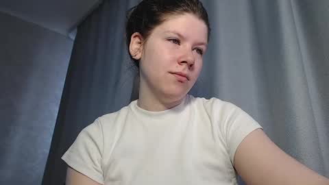 Snapshot of melissa__ray chatting on 03-01-25, 03:32 Melissa Ray online show from 03-01-25, 03:32