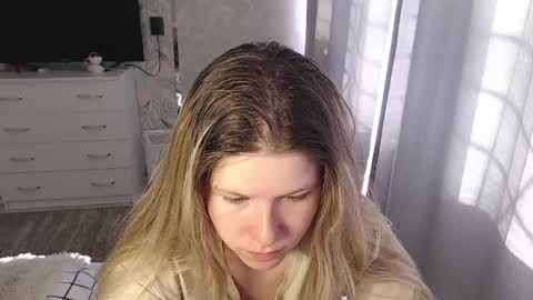 Snapshot of melissa__ray chatting on 03-03-25, 08:05 Melissa Ray online show from 03-03-25, 08:05