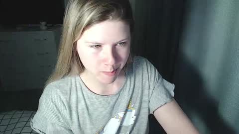 Snapshot of melissa__ray chatting on 03-04-25, 04:41 Melissa Ray online show from 03-04-25, 04:41