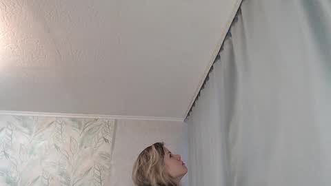 Snapshot of melissa__ray chatting on 03-07-25, 02:36 Melissa Ray online show from 03-07-25, 02:36