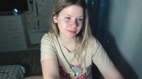 Snapshot of melissa__ray chatting on 03-09-25, 09:03 Melissa Ray online show from 03-09-25, 09:03