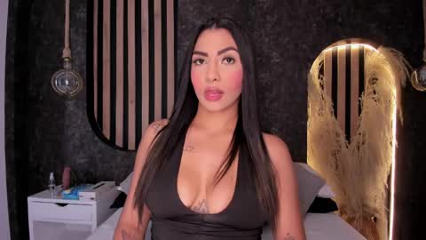 Snapshot of melissa__saenz_ chatting on 04-26-26, 03:26 M E L I S S A online show from 04-26-26, 03:26