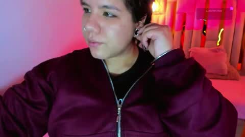 Snapshot of melissa_adamsxxx chatting on 11-11-25, 11:32 Lissa online show from 11-11-25, 11:32