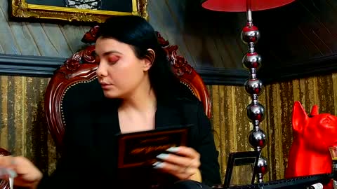 Melissa online show from 12-21-24, 10:06