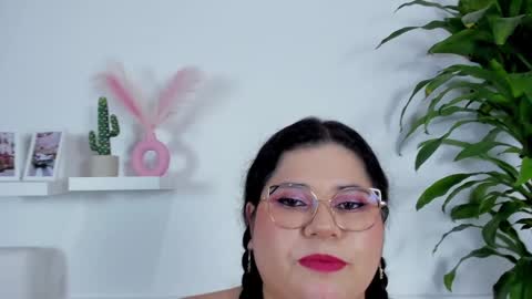 Snapshot of melissa_latingirl chatting on 02-02-25, 12:40 Melissa online show from 02-02-25, 12:40