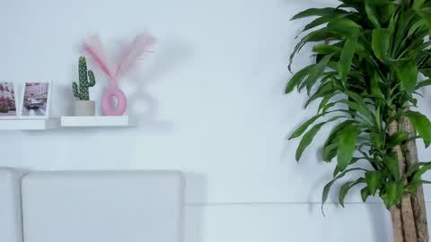 Snapshot of melissa_latingirl chatting on 03-02-25, 07:32 Melissa online show from 03-02-25, 07:32