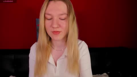 melissa_moooree online show from 09-17-25, 08:27