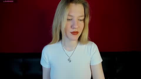 melissa_moooree online show from 09-24-25, 08:17