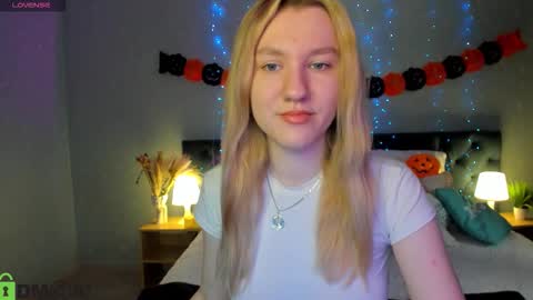 melissa_moooree online show from 10-22-25, 09:31