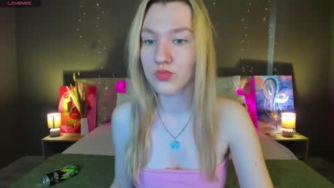 melissa_moooree online show from 10-25-25, 09:06