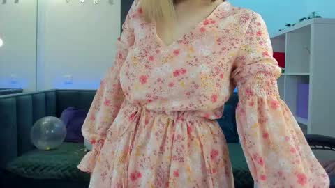 melissa_new22 online show from 10-19-25, 12:22