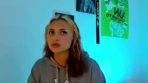 Snapshot of melissa_noir chatting on 11-19-25, 05:35 melissa_noir online show from 11-19-25, 05:35