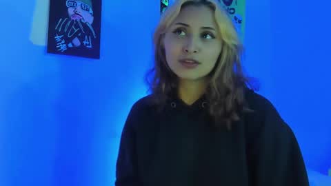 Snapshot of melissa_noir chatting on 11-29-25, 11:41 melissa_noir online show from 11-29-25, 11:41