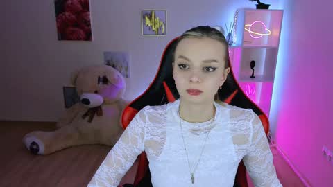 Melissa online show from 02-04-25, 02:28