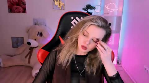 Melissa online show from 03-05-25, 10:32