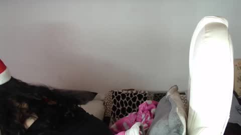 Snapshot of melissa_sexytits chatting on 12-27-24, 05:48 Lau   online show from 12-27-24, 05:48