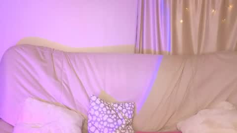 Melissa online show from 05-14-26, 05:25