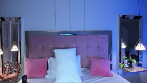 Snapshot of melissakarterrs chatting on 11-24-25, 12:05 M E L I S S A online show from 11-24-25, 12:05