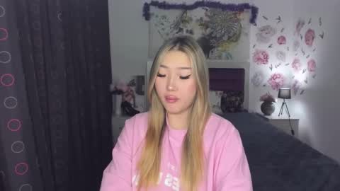 Melissa online show from 12-05-24, 05:04