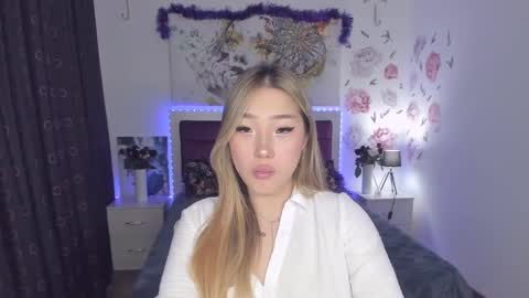 Melissa online show from 12-11-24, 03:37