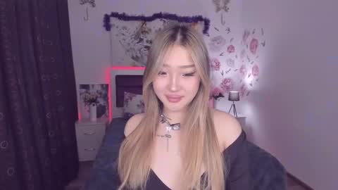 Melissa online show from 12-30-24, 03:35