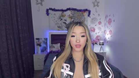 Melissa online show from 01-23-25, 03:22