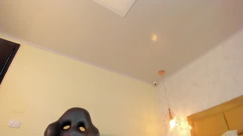    online show from 04-22-26, 07:48