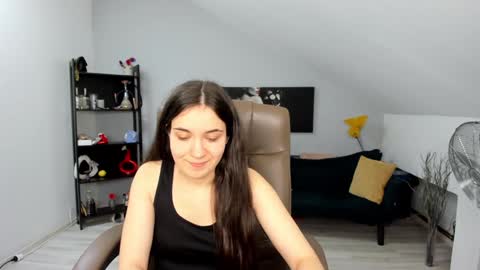 Snapshot of melissawiliam chatting on 01-27-25, 12:05 melissawiliam online show from 01-27-25, 12:05