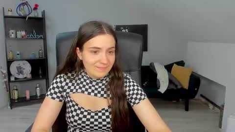 Snapshot of melissawiliam chatting on 10-14-25, 11:11 melissawiliam online show from 10-14-25, 11:11