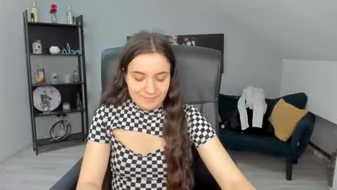 Snapshot of melissawiliam chatting on 12-02-25, 12:32 melissawiliam online show from 12-02-25, 12:32