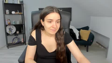 melissawiliam online show from 12-17-25, 12:11