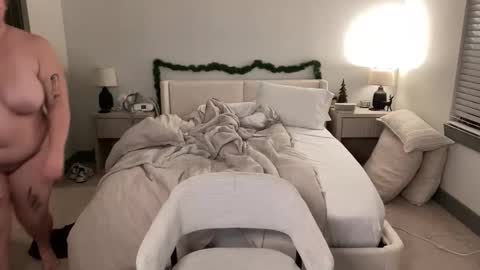 melkteeth online show from 12-17-25, 12:27