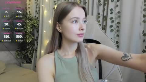 Snapshot of mell_milles chatting on 12-01-25, 01:49 mell milles online show from 12-01-25, 01:49