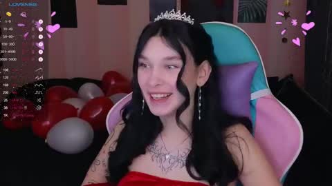 Snapshot of mella_freya chatting on 01-22-25, 09:43 Freya IM NONUDE online show from 01-22-25, 09:43