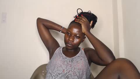 Snapshot of mellanin_pretty_ chatting on 12-23-24, 01:08 . online show from 12-23-24, 01:08