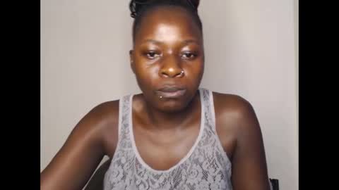 Snapshot of mellanin_pretty_ chatting on 12-24-24, 07:49 . online show from 12-24-24, 07:49