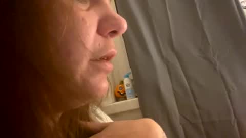 Snapshot of melli23 chatting on 12-12-24, 06:03 Melli online show from 12-12-24, 06:03
