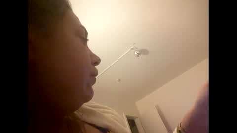 Snapshot of melli23 chatting on 12-13-24, 05:00 Melli online show from 12-13-24, 05:00